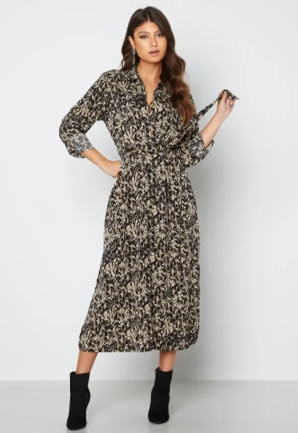 Sisters Point Eron Dress 002 Black/Cream M