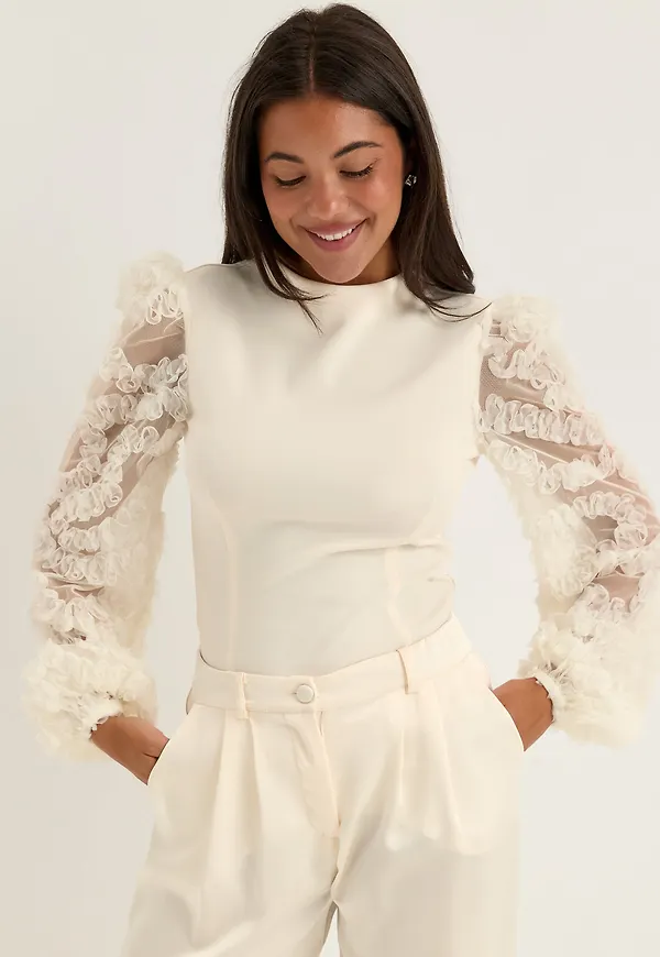 3D Floral Sleeve Top