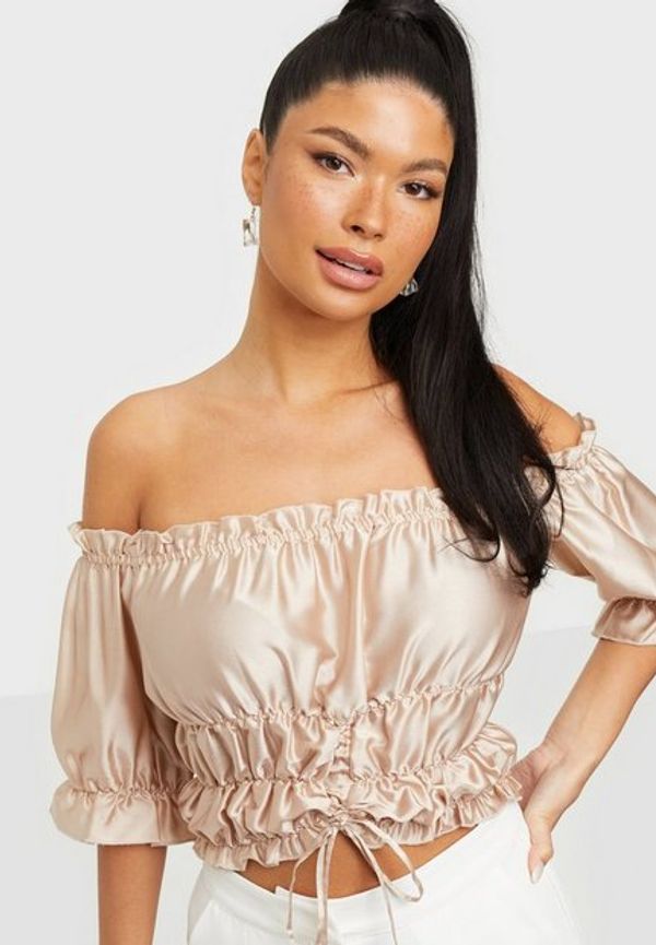 NLY Trend Ruched Satin Top Vardagsblusar