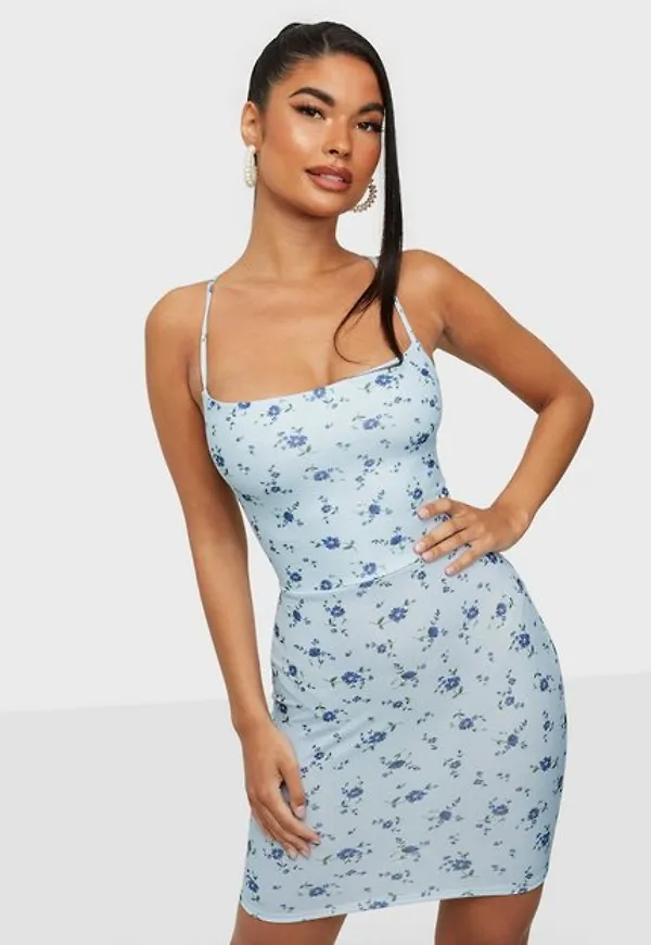 NLY One Lacing Back Print Dress Fodralklänningar