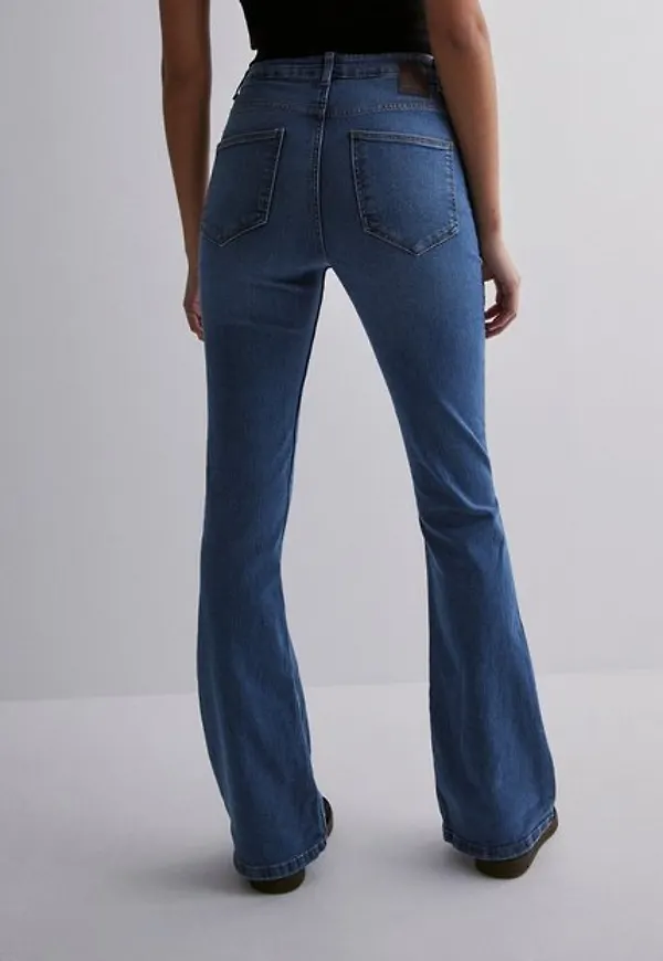Pieces Pcpeggy Flared Hw Jeans Mb Noos Bc Bootcut & Flare