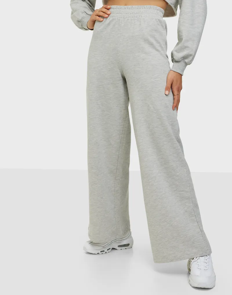 NLY Trend - Mjukisbyxor - Take A Chance Sweat Pants - Byxor & Shorts