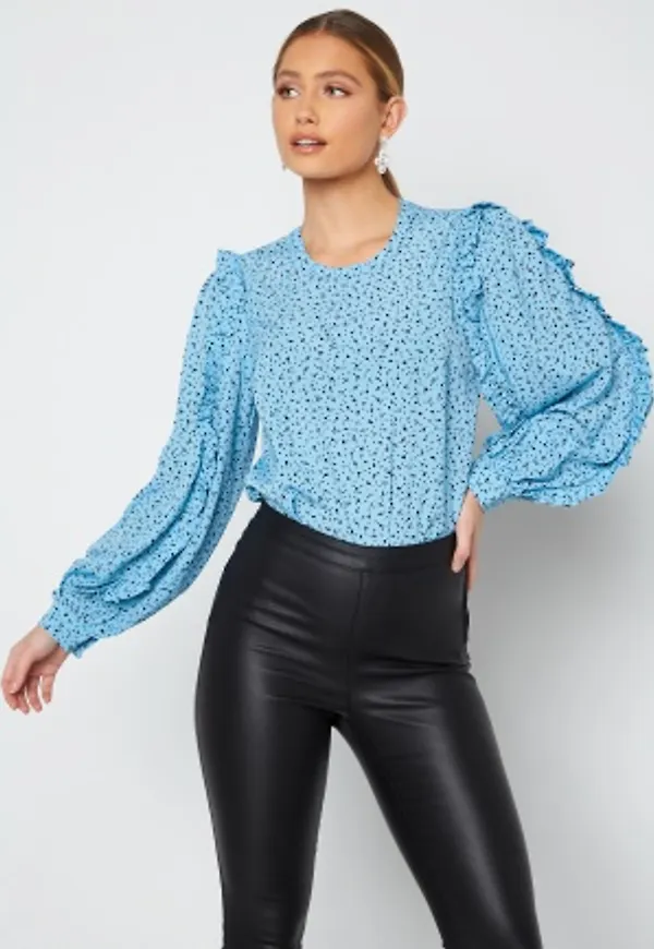 SELECTED FEMME Jonni LS Ruffle Top Alaskan Blue 38