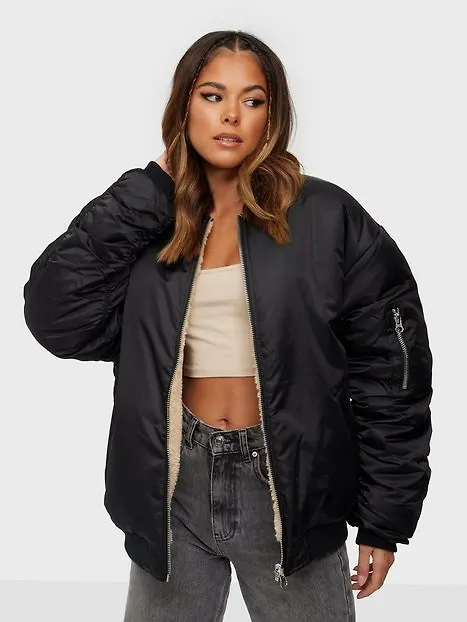 Missguided Reversable Oversized Borg Bomber Bomberjackor Black