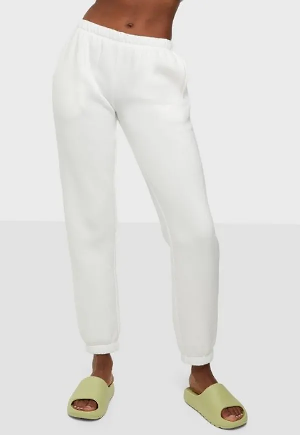 NLY Trend Low Waist Joggers Byxor Vit