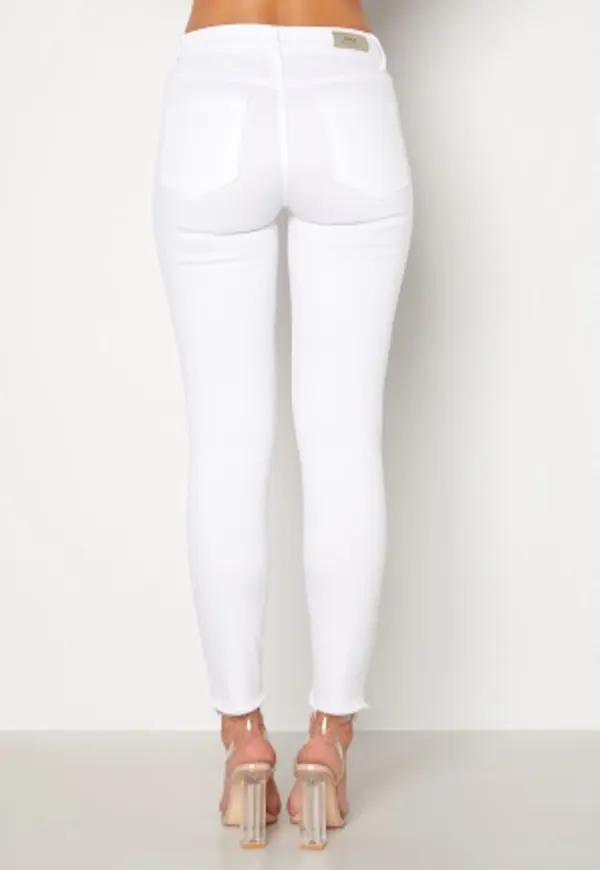 ONLY Blush Life Mid Ank Raw White L/30