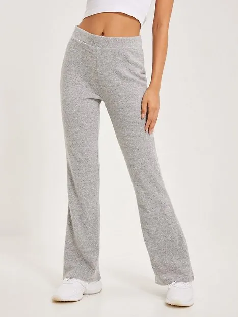 Pieces Pcpam Mw Flared Pant Noos Mjukisbyxor Light Grey Melange