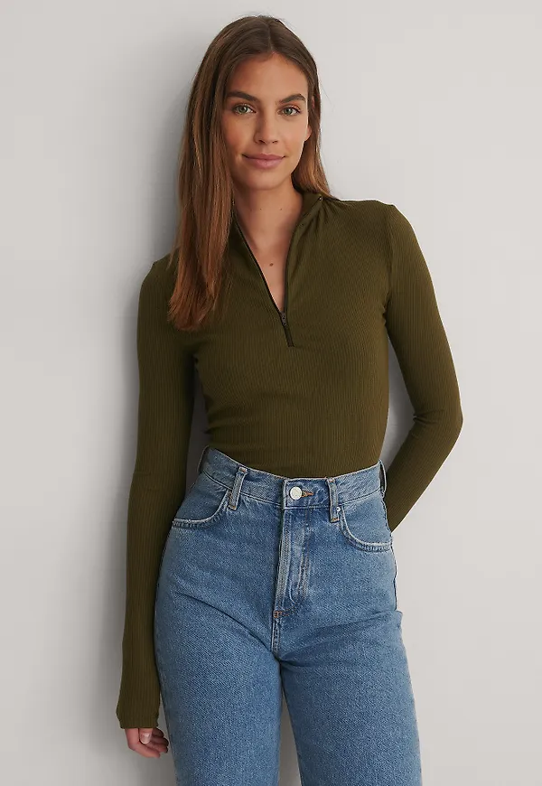 NA-KD Reborn Ribbad Top Med Blixtlås - Green
