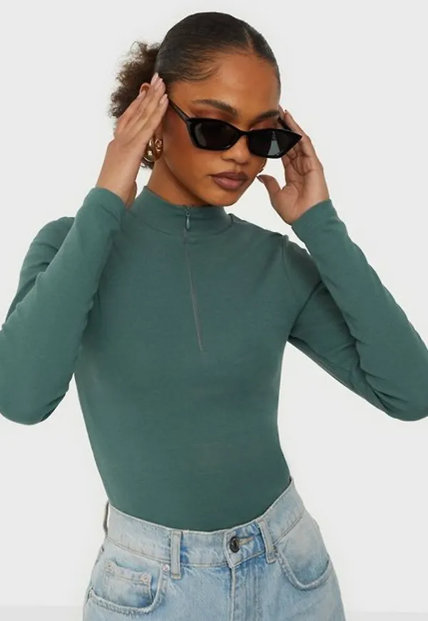 NLY Trend LS Sporty Zip Top Långärmade toppar Mörk Grön