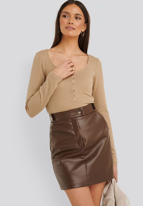 NA-KD Farfarströja - Beige