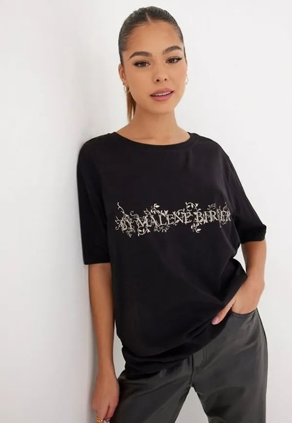 By Malene Birger Fayeh T-shirts