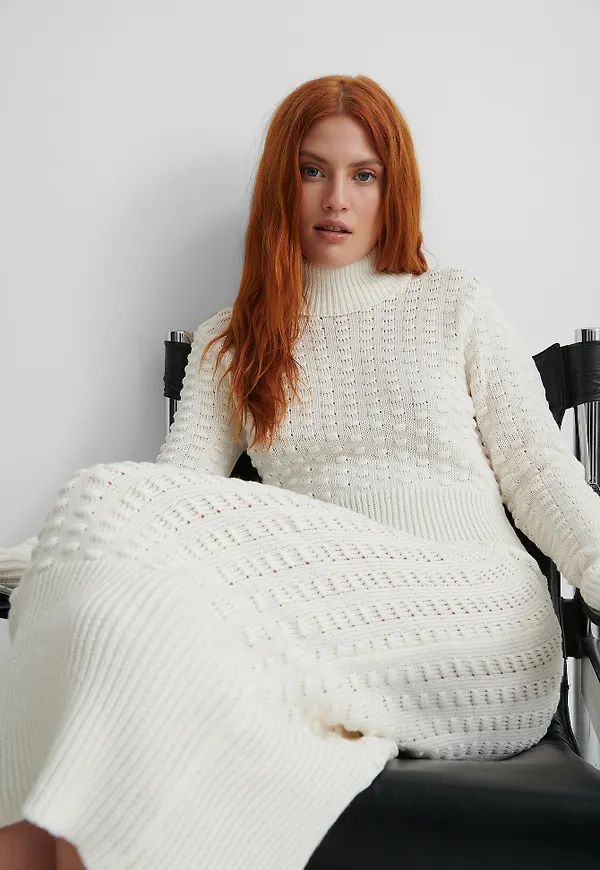NA-KD Stickad Klänning Med Hög Hals - Offwhite