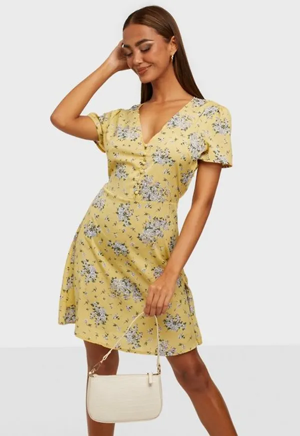 Missguided Half Button Tea Dress Rose Klänning Yellow