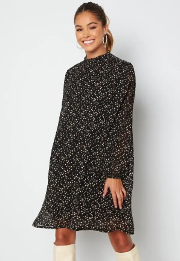 Sisters Point Gaida Dress 010 Blk/Cream Leaf M