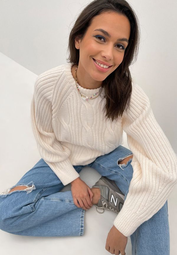 Curated Styles Kabelstickad tröja - Offwhite