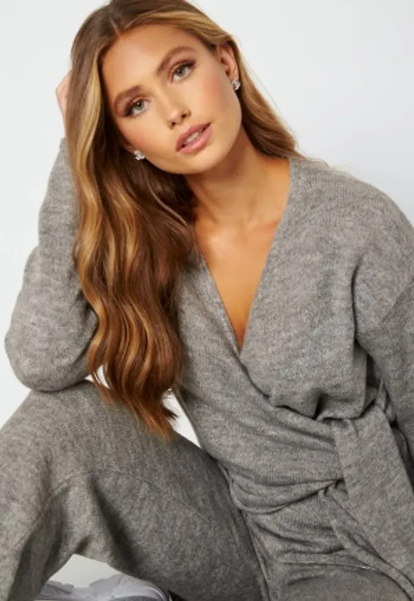 Lojsan Wallin x BUBBLEROOM Knitted knot cardigan Grey XXL