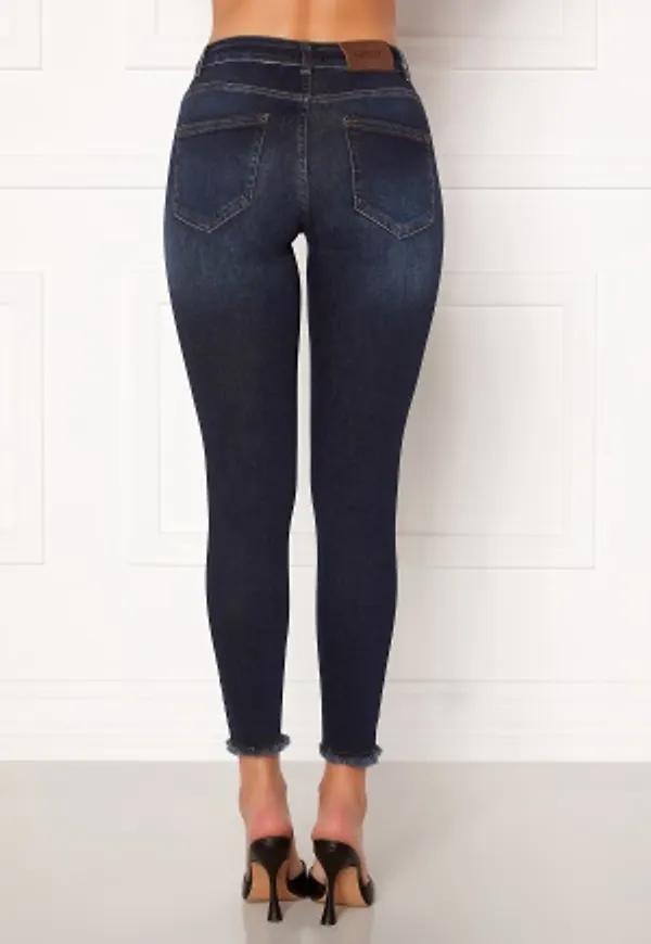 ONLY Blush Life Mid SK Ank Raw BB Dark Blue Denim XS/30