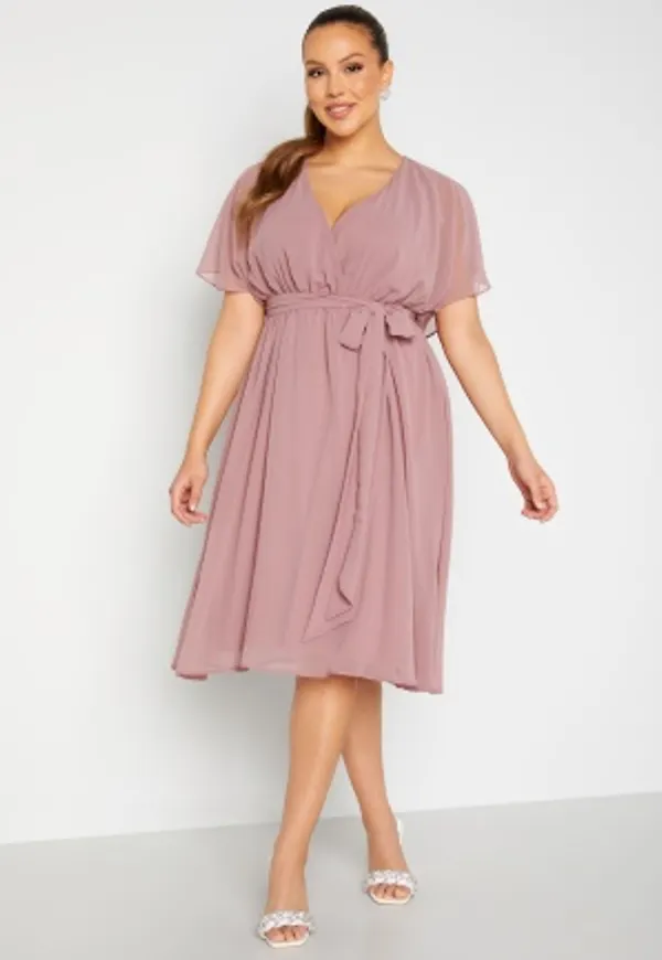 Goddiva Curve Flutter Sleeve Chiffon Midi Dress Lavender 44 (UK16)