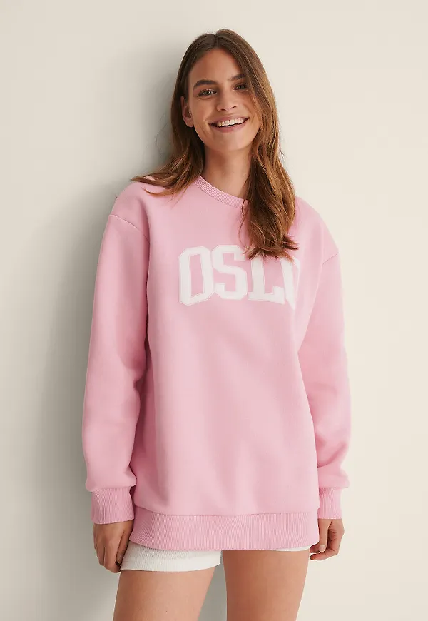 NA-KD Trend Ekologisk tröja med City tryck - Pink