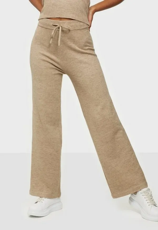 NLY Trend Off Topic Knit Pants Byxor