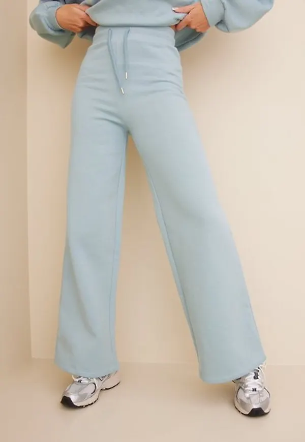 NLY Trend My Best Sweat Pants Byxor Ljus Blå