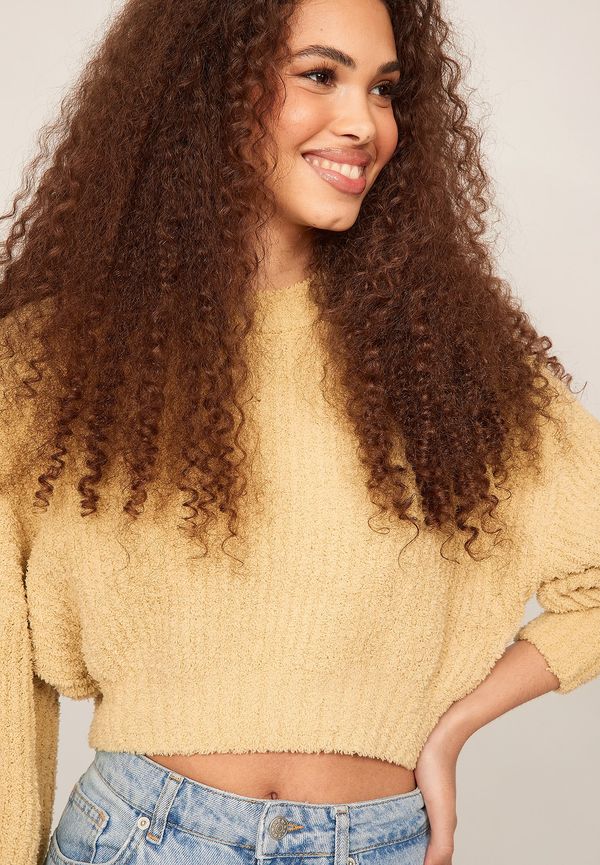 NA-KD Fluffig stickad tröja med rund ringning - Yellow