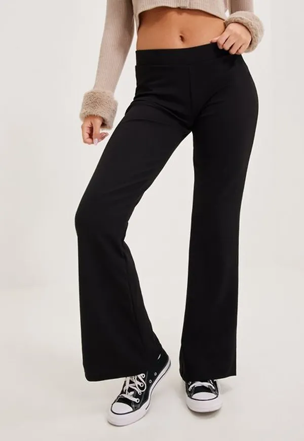 NLY Trend Nostalgia Crepe Pants Byxor