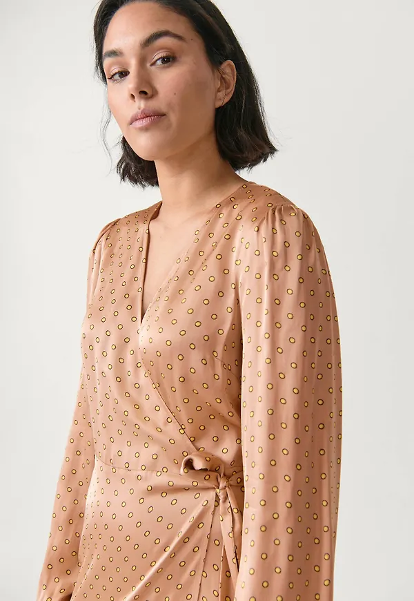Second Female - Omlottklänning Berri LS Wrap Dress - Natur
