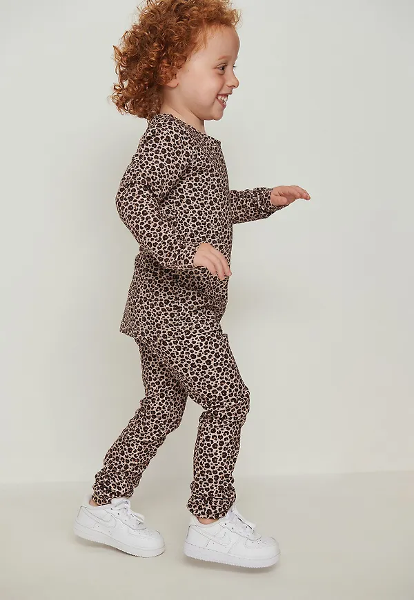 KIDS by NA-KD Tjocka ekologiska leggings med leo - Multicolor