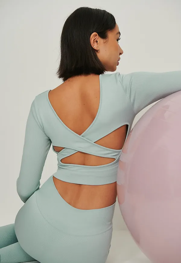 NA-KD Flow Recycled ribbad topp med detalj bak - Blue