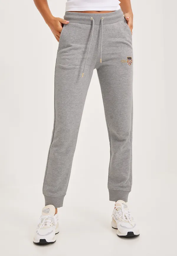 Gant - Mjukisbyxor - Grey Melange - Archive Shield Sweat Pant - Byxor & Shorts
