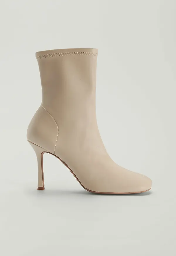 NA-KD Shoes Recycled ankelboots med rundad tå - Beige