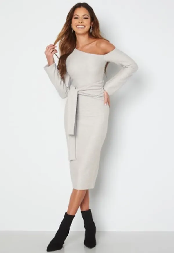 BUBBLEROOM Odette knitted peaky shoulder dress Light grey S