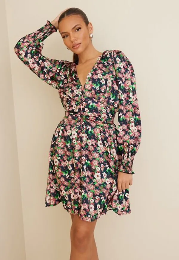Neo Noir Lecia Fall Flower Dress Långärmade klänningar Green