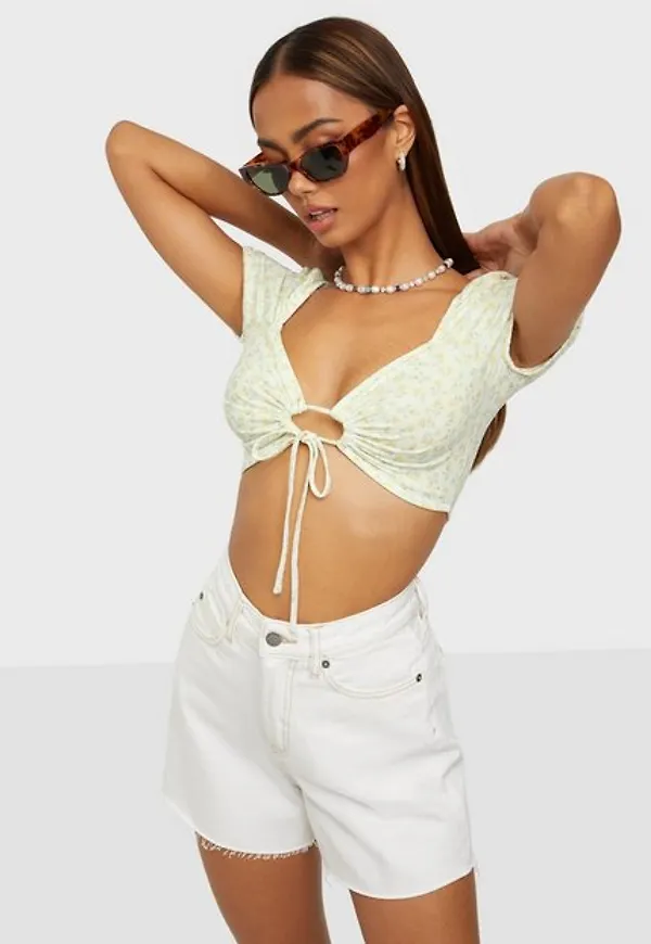 NLY Trend Front Tie Print Top Crop tops