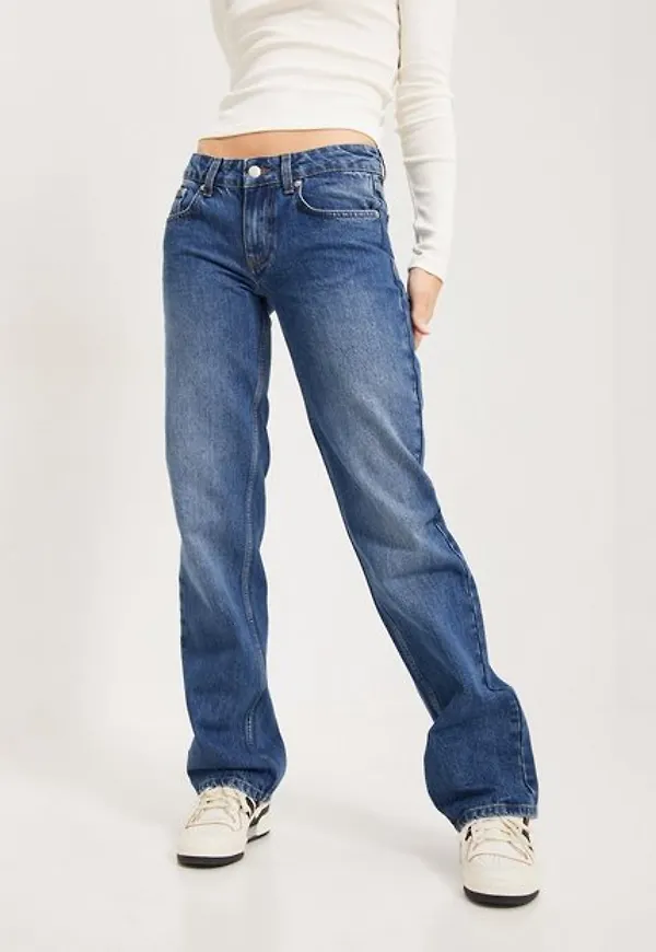 NLY Trend Low Waist Straight Leg Jeans Straight