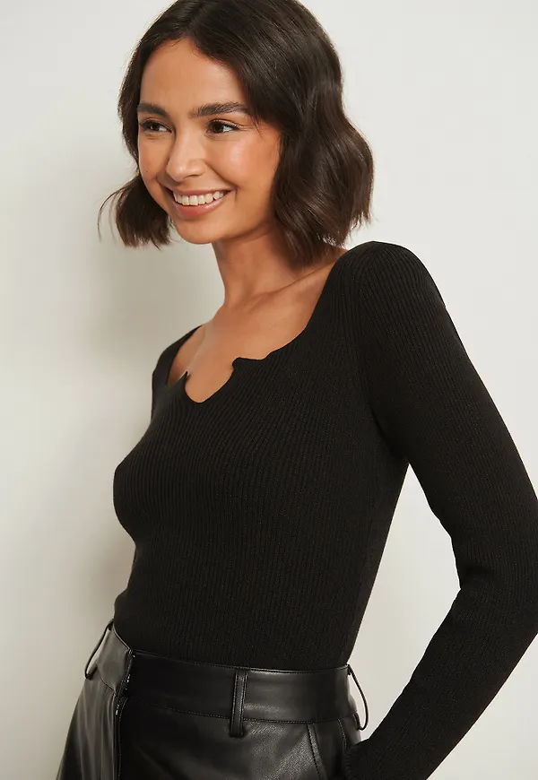Pamela x NA-KD Reborn Ribbstickad topp - Black