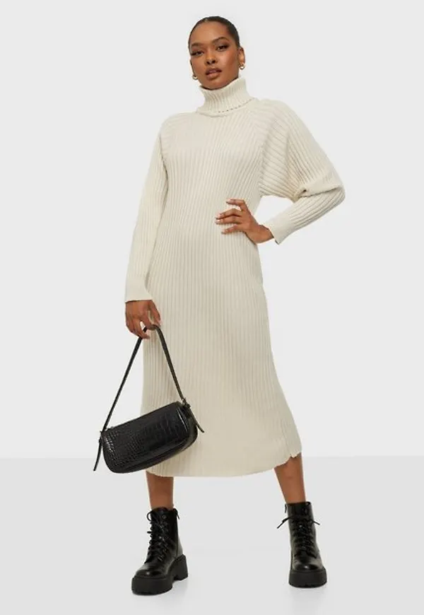Y.A.S Yasmavi Ls Knit Roll-Neck Dress - C Stickade klänningar Eggnog