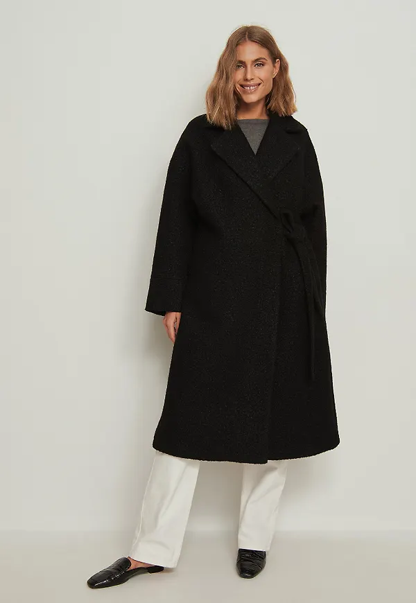 NA-KD Classic Kappa med låg axel - Black