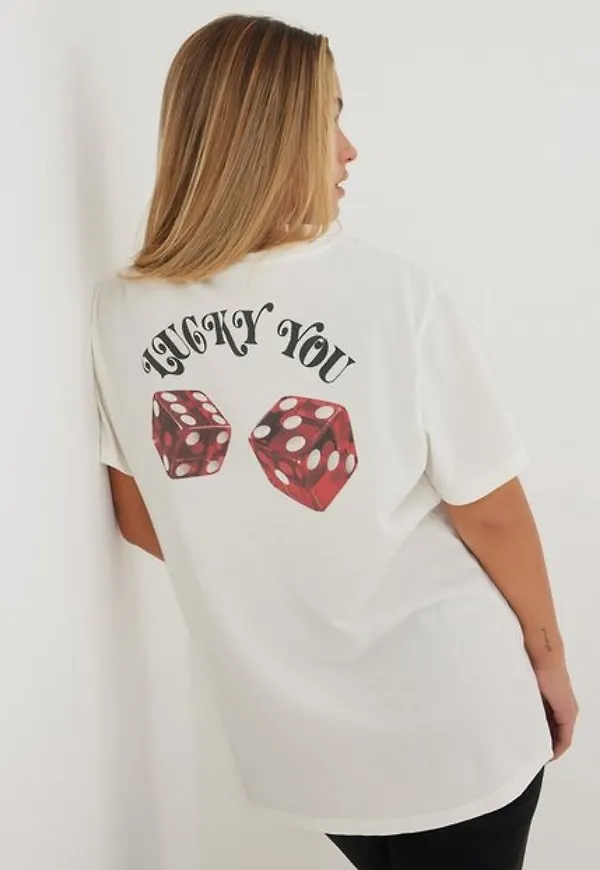 THE CLASSY ISSUE Lucky Tee T-shirts
