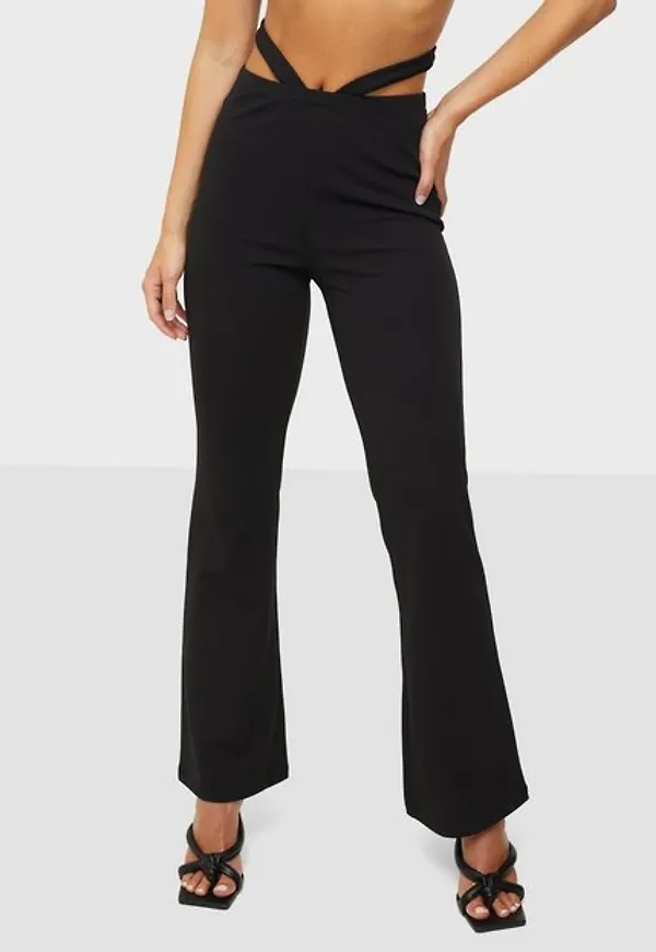NLY Trend Strap Waist Pants Byxor Svart