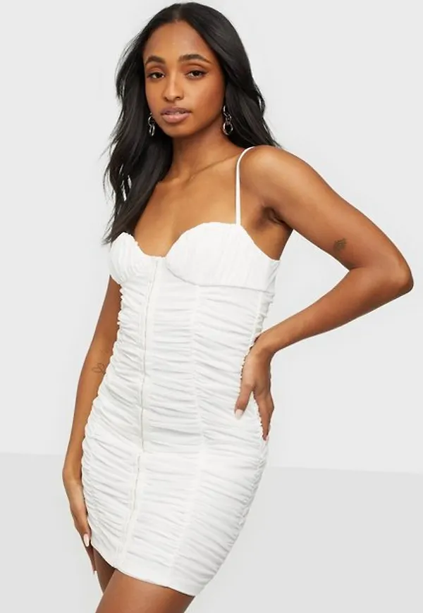 Love Triangle All Hooked Up Ruched Mini Dress Fodralklänningar