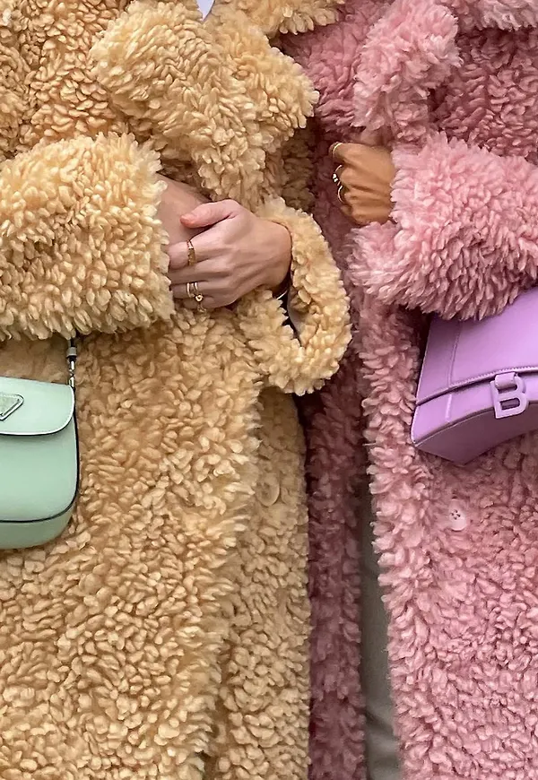 NA-KD Trend Fluffig Oversize Teddykappa - Pink