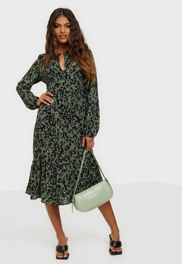 Vero Moda Vmsaga 7/8 Calf Peplum Dress Wvn Ga Midiklänningar