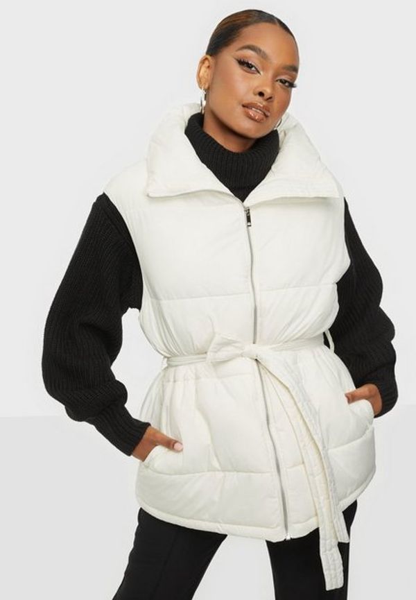 NLY Trend Oversize Puffer Vest Västar Offwhite
