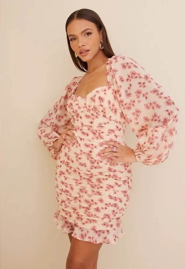 NLY Trend Ruche All Over Dress Fodralklänningar