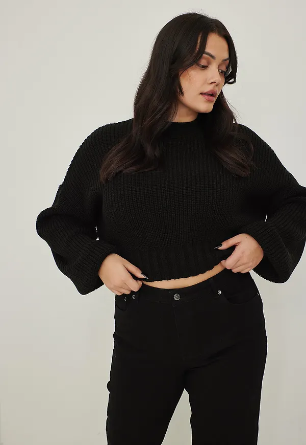 NA-KD Croppad stickad tröja - Black