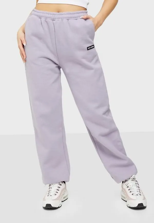 Nicki Studios Logo Collage Pants Mjukisbyxor Violet