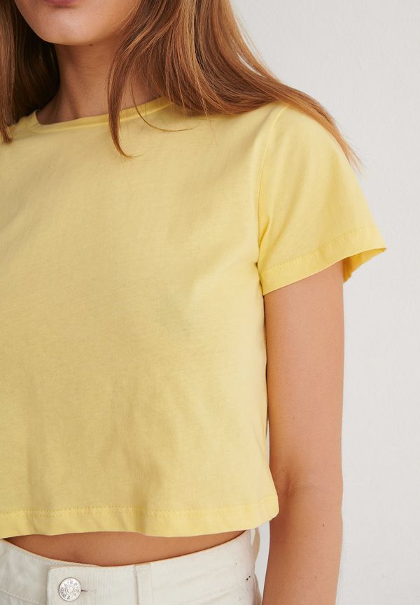 Trendyol Croppad T-Shirt - Yellow