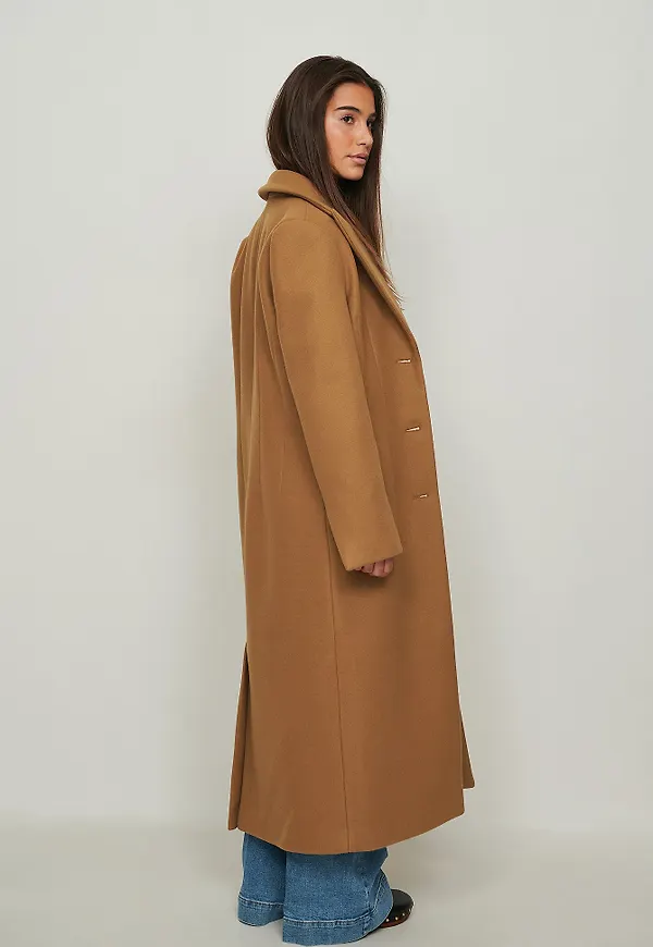 NA-KD Trend Kappa med rak passform - Beige